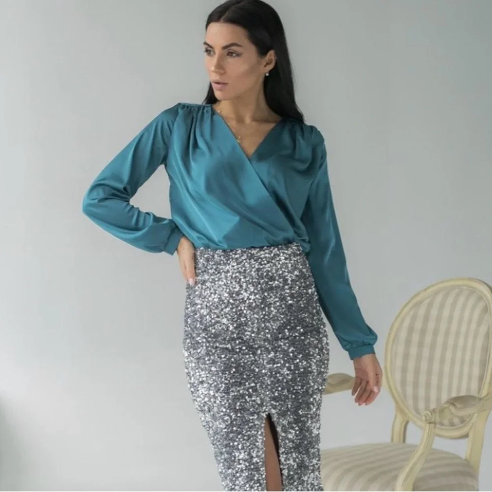 Cute NEW Satin Silk Blouse - Picture 3 of 3